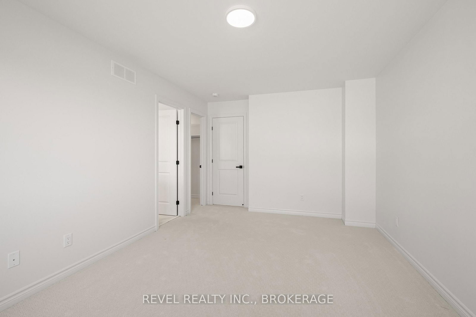 332 Dockside Drive • Kingston, ON photo 13