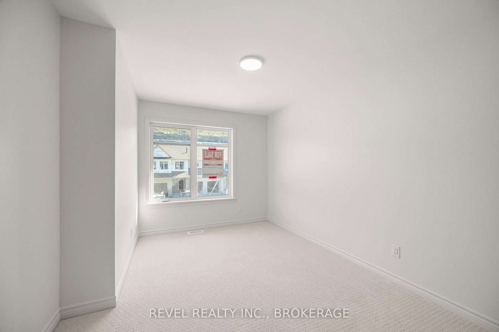 332 Dockside Drive • Kingston, ON photo 20