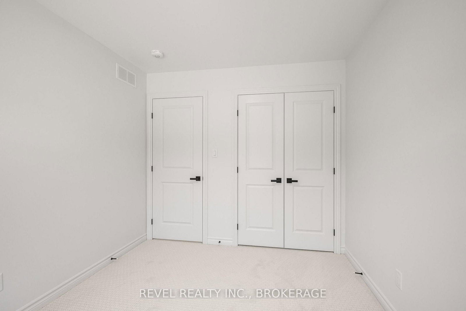 332 Dockside Drive • Kingston, ON photo 23