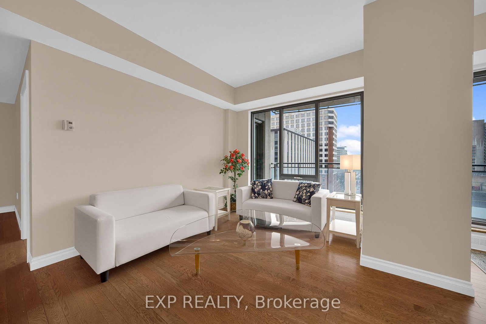 90 George Street • #1103 • Ottawa, ON photo 11
