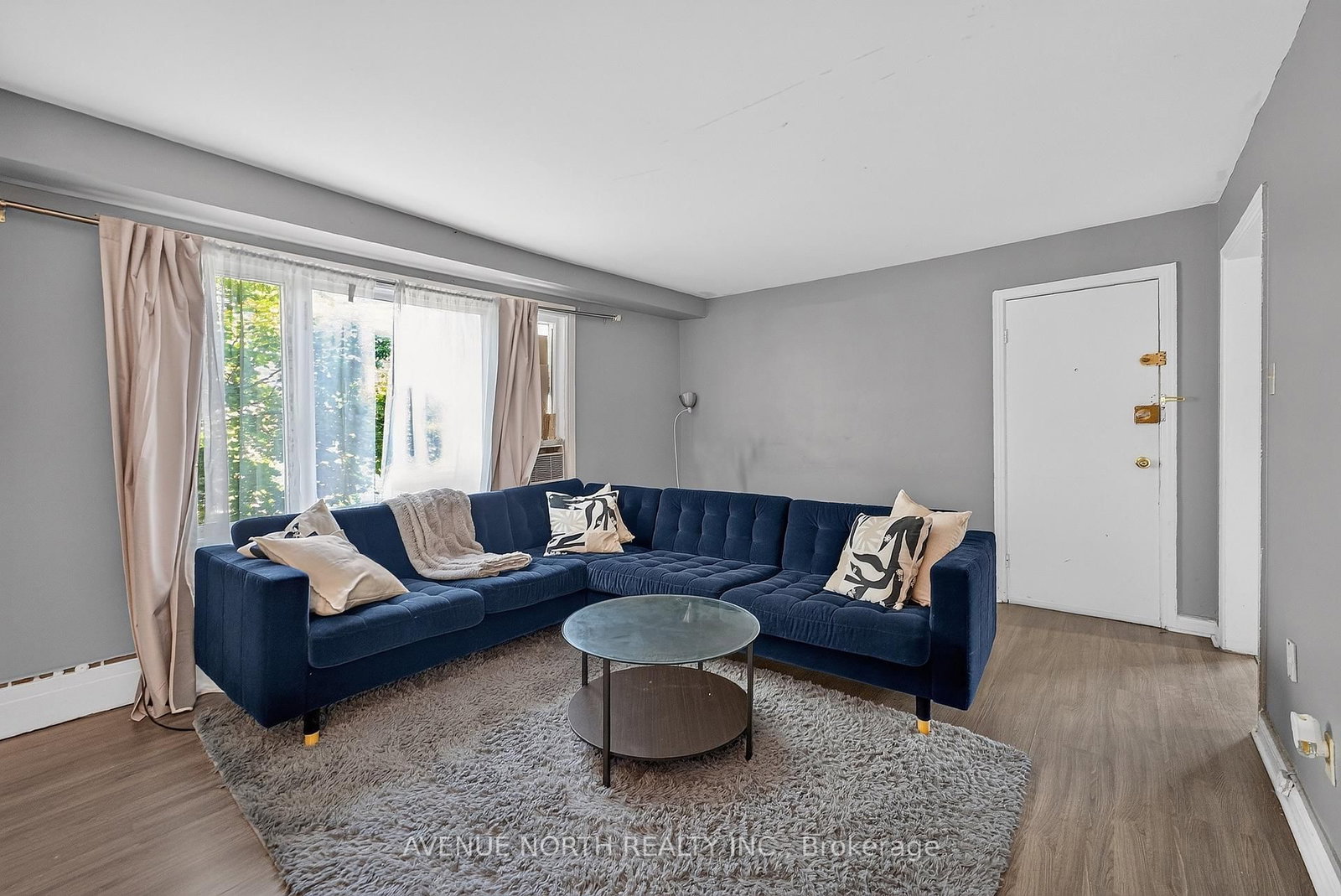 734 De L'eglise Street • Ottawa, ON photo 17