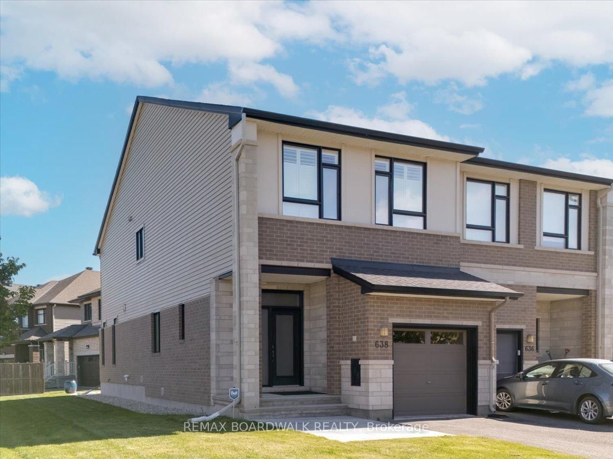 638 GUERNSEY Place • Ottawa, ON photo 2