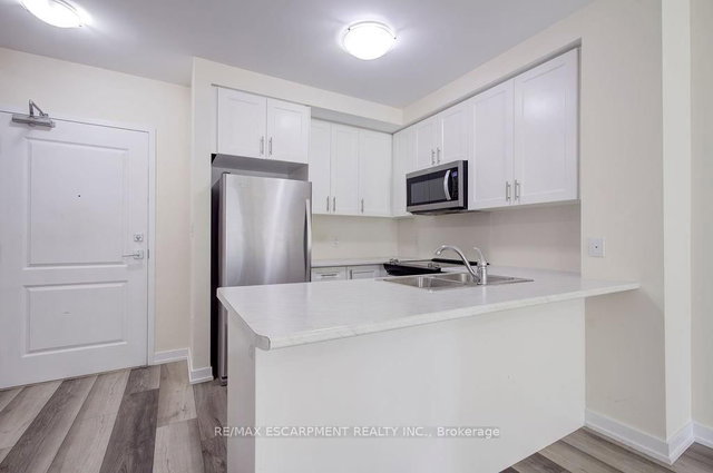 110 - 450 Dundas Street E