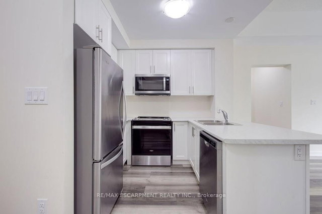 110 - 450 Dundas Street E