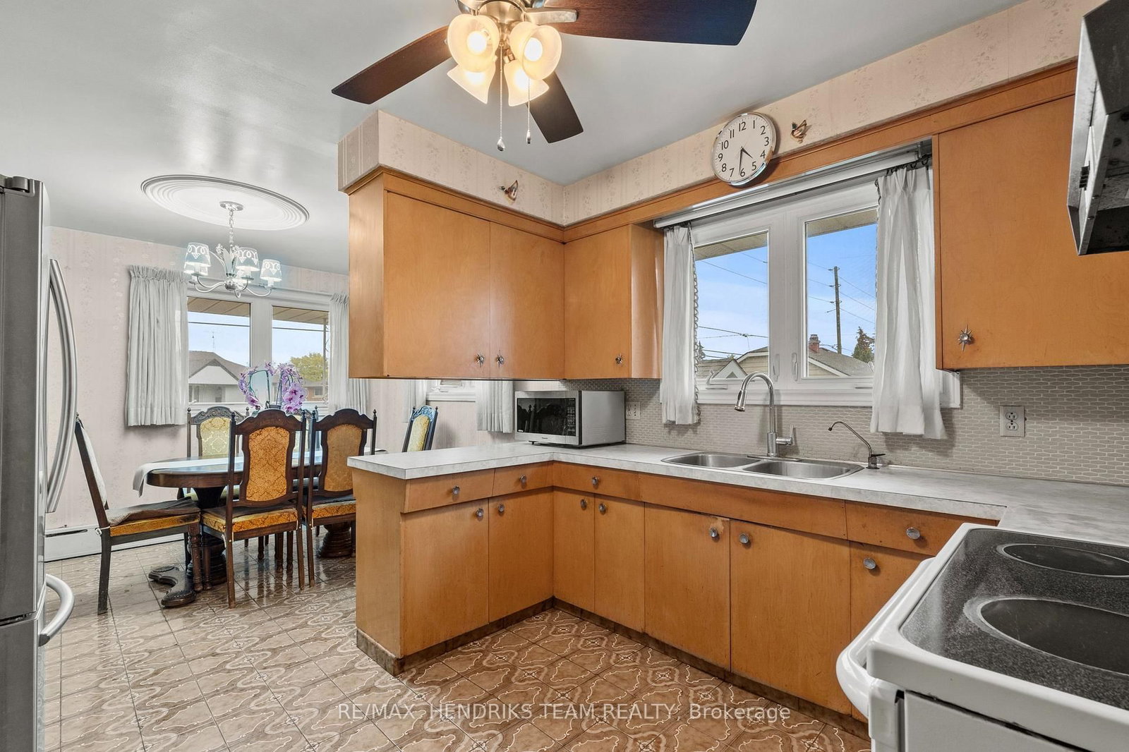 247 Grantham Avenue • St. Catharines, ON photo 12
