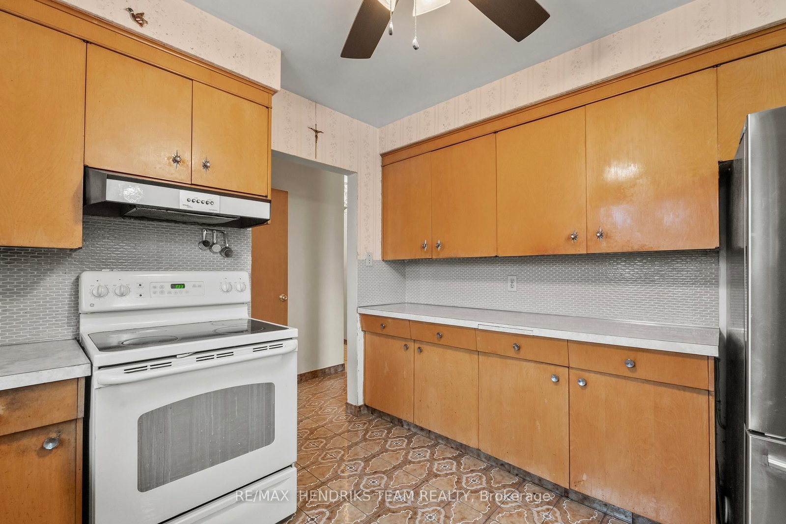 247 Grantham Avenue • St. Catharines, ON photo 13