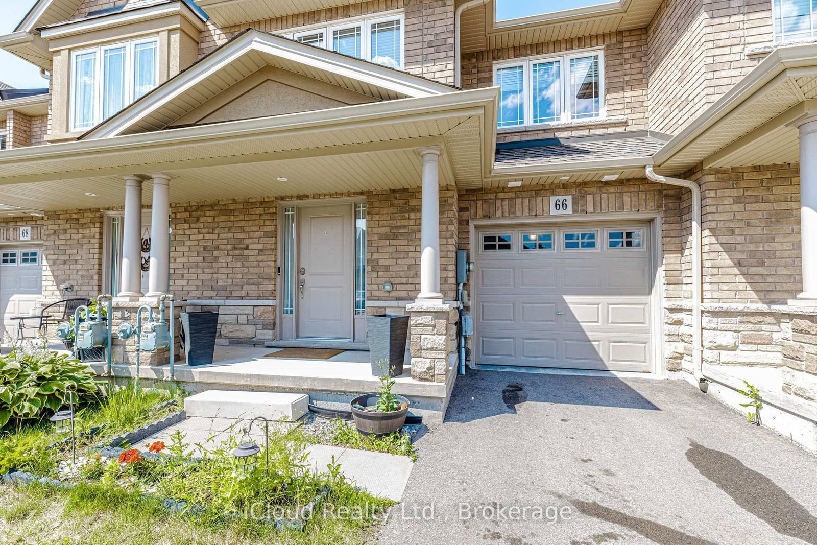 66 Cittadella Boulevard • Hamilton, ON photo 3