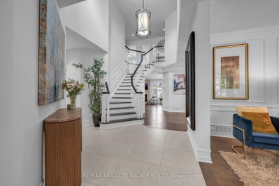 2207 Sandman Crescent — photo 3
