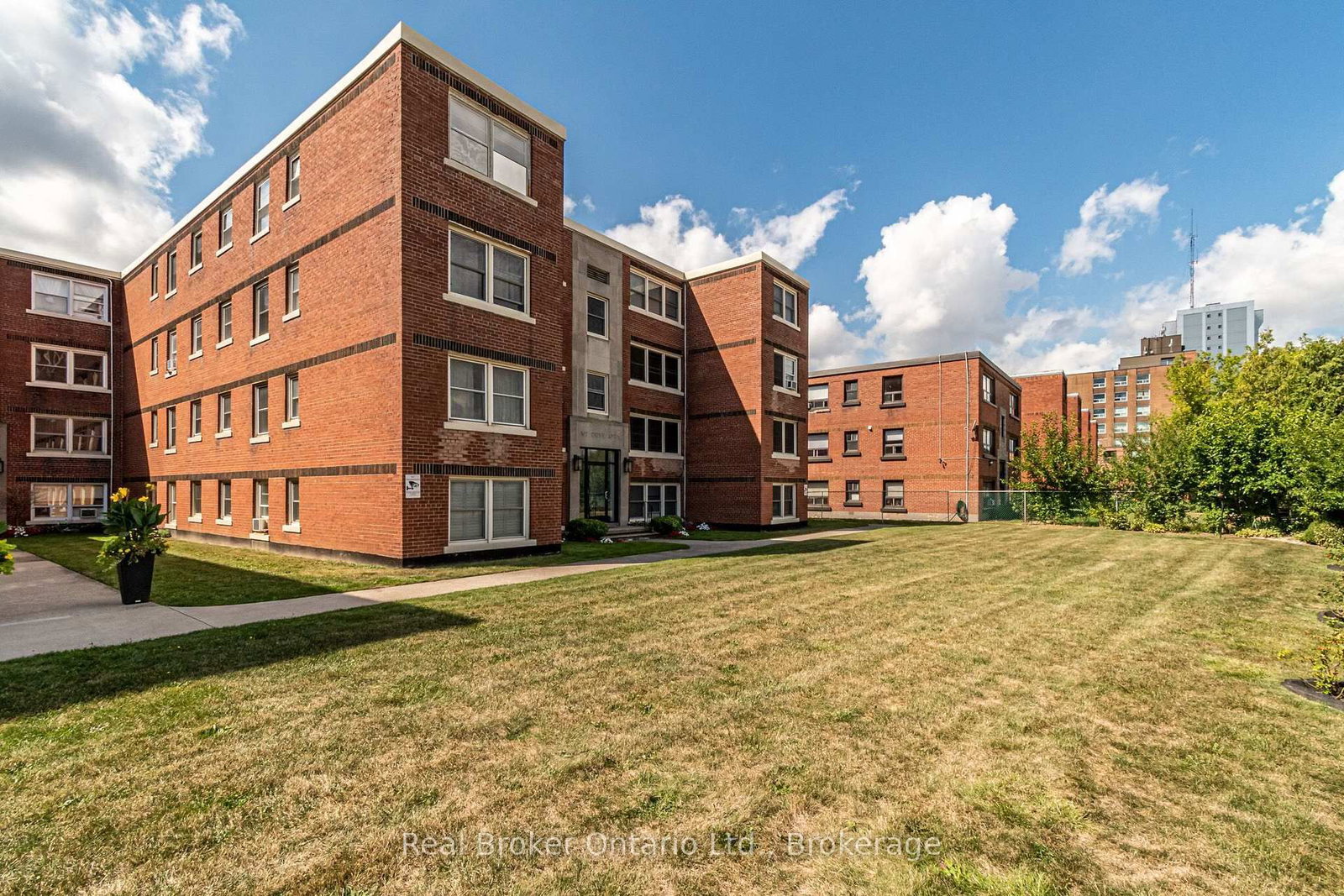 5 East 36th Street • #312B • Hamilton, ON photo 17