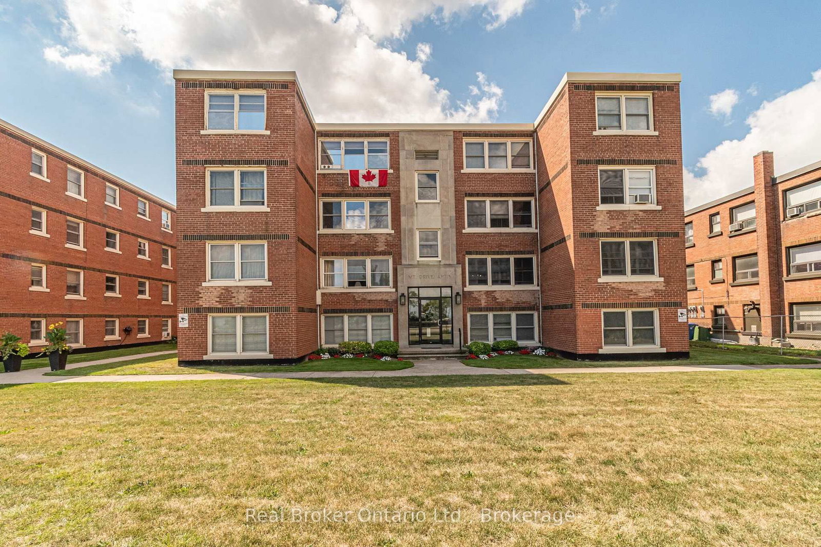 5 East 36th Street • #312B • Hamilton, ON photo 2