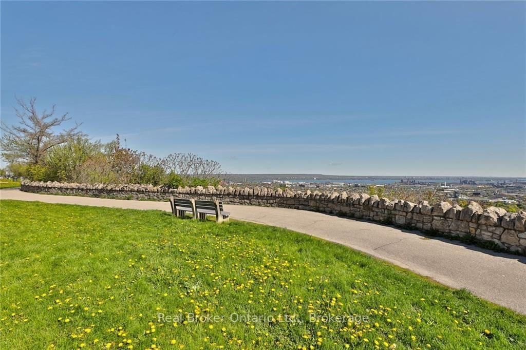 5 East 36th Street • #312B • Hamilton, ON photo 3