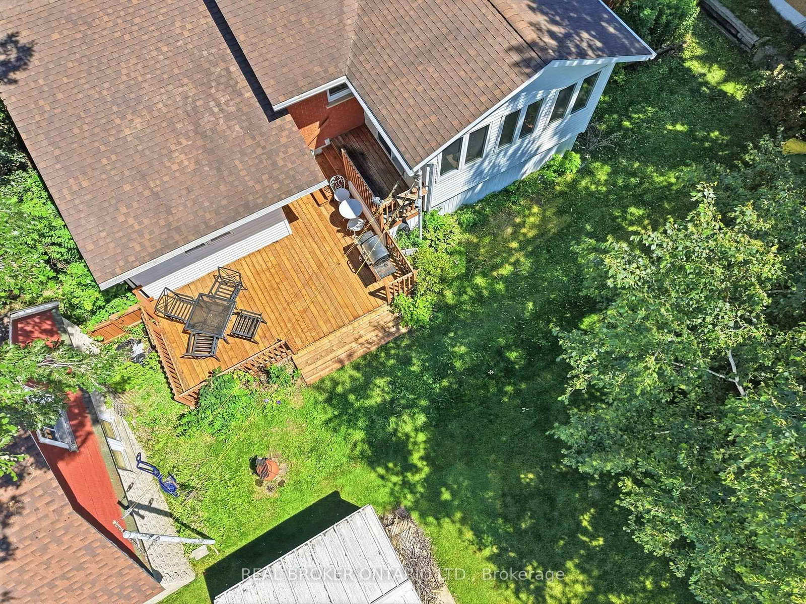 389 7th Street • Hanover, ON photo 41
