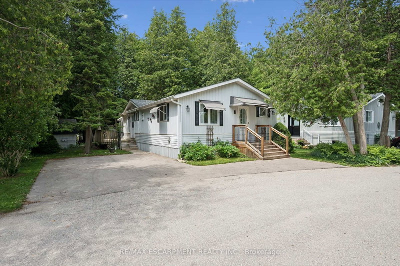 4 Spruce Avenue