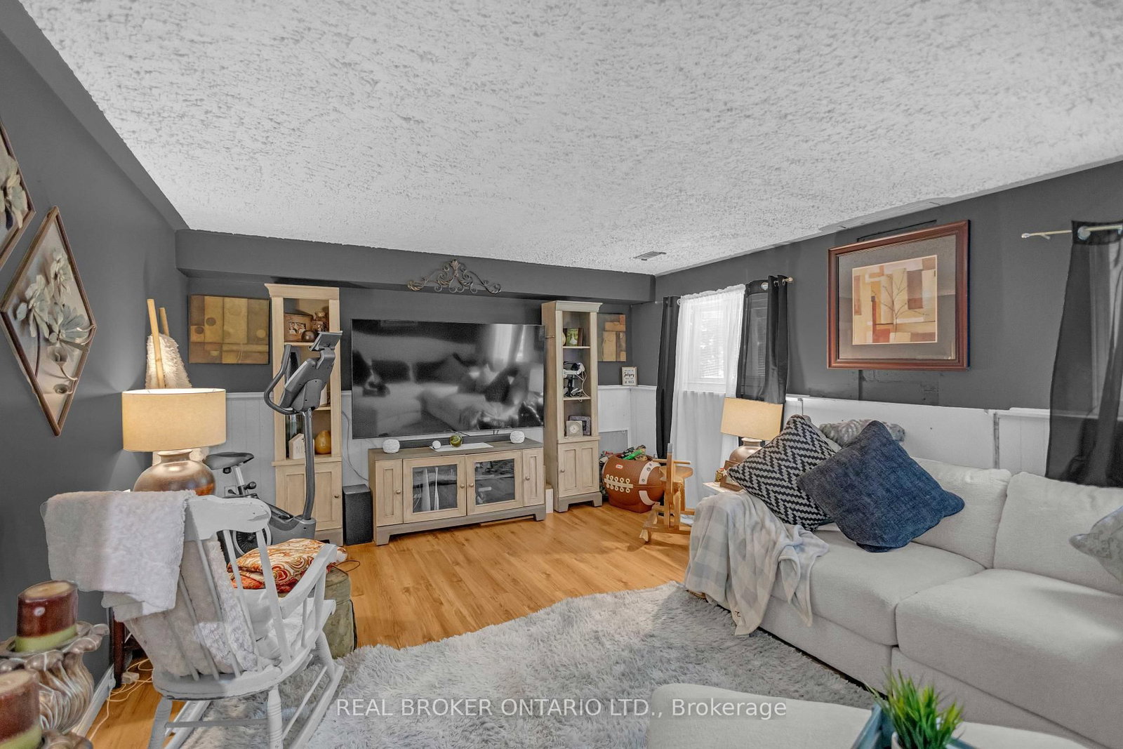 34 Elmvale Court • Haldimand, ON photo 23