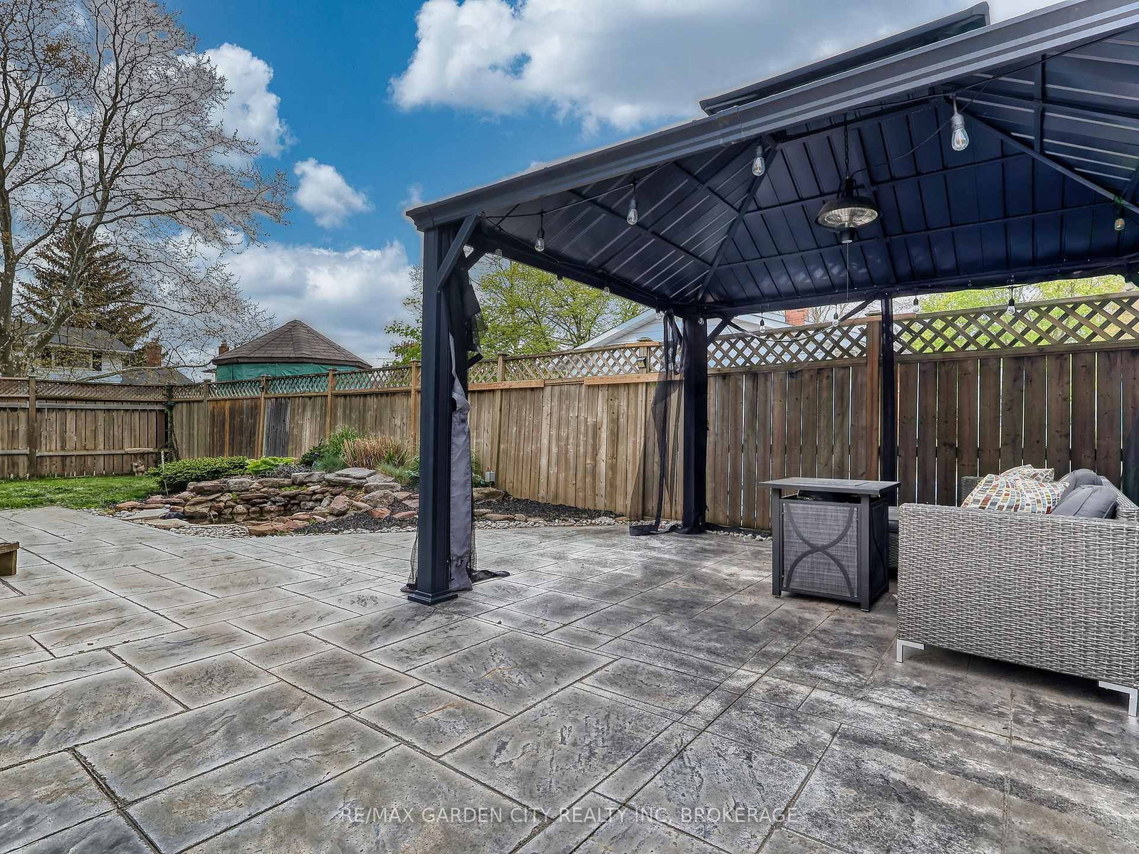 36 Rochelle Drive • St. Catharines, ON photo 7