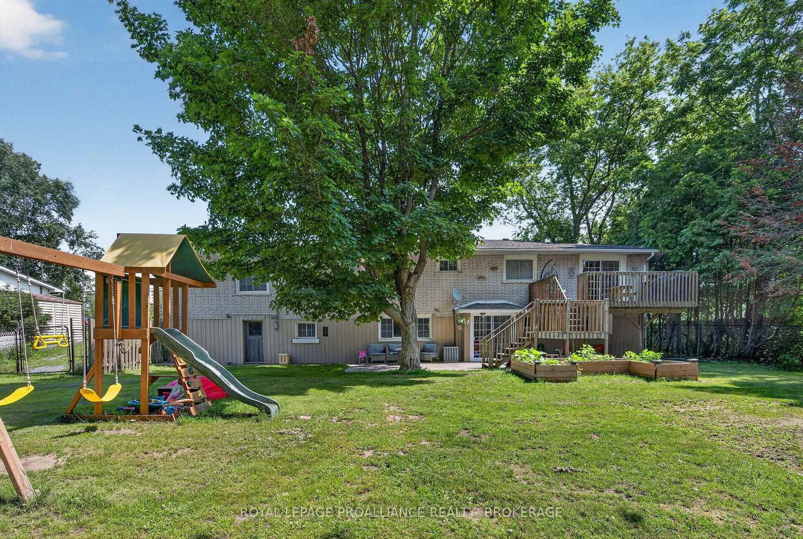 112 County Road 8 • Greater Napanee, ON photo 37