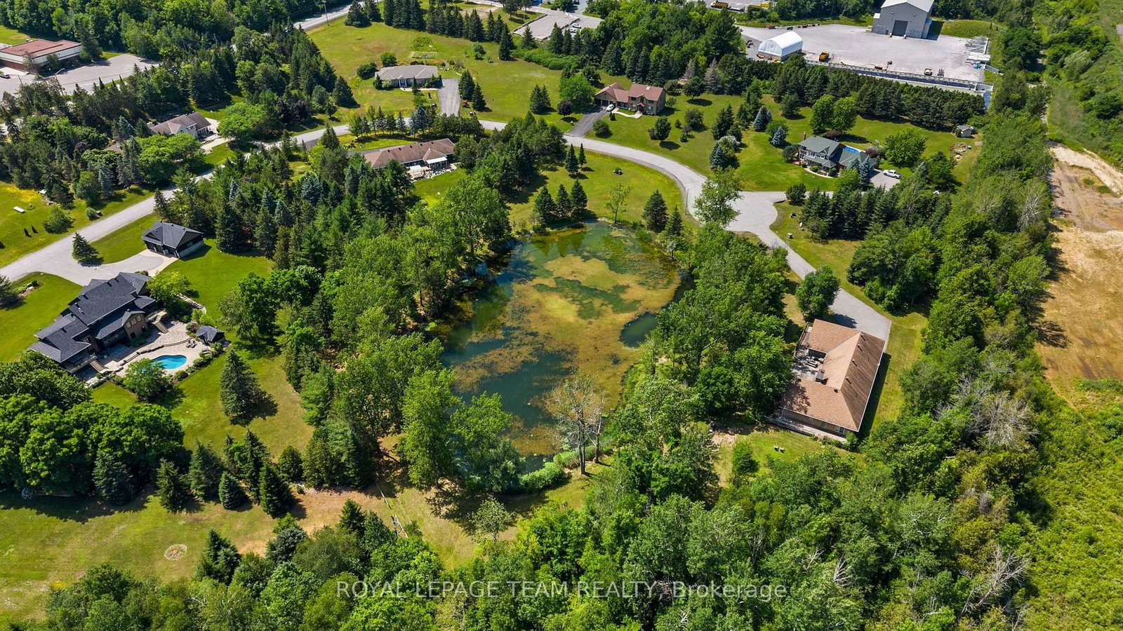 28 Kimini Drive • Ottawa, ON photo 5