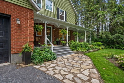 28 Kimini Drive • Ottawa, ON photo 6