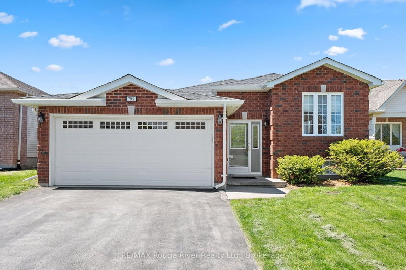 home for lease on 795 Munson Crescent