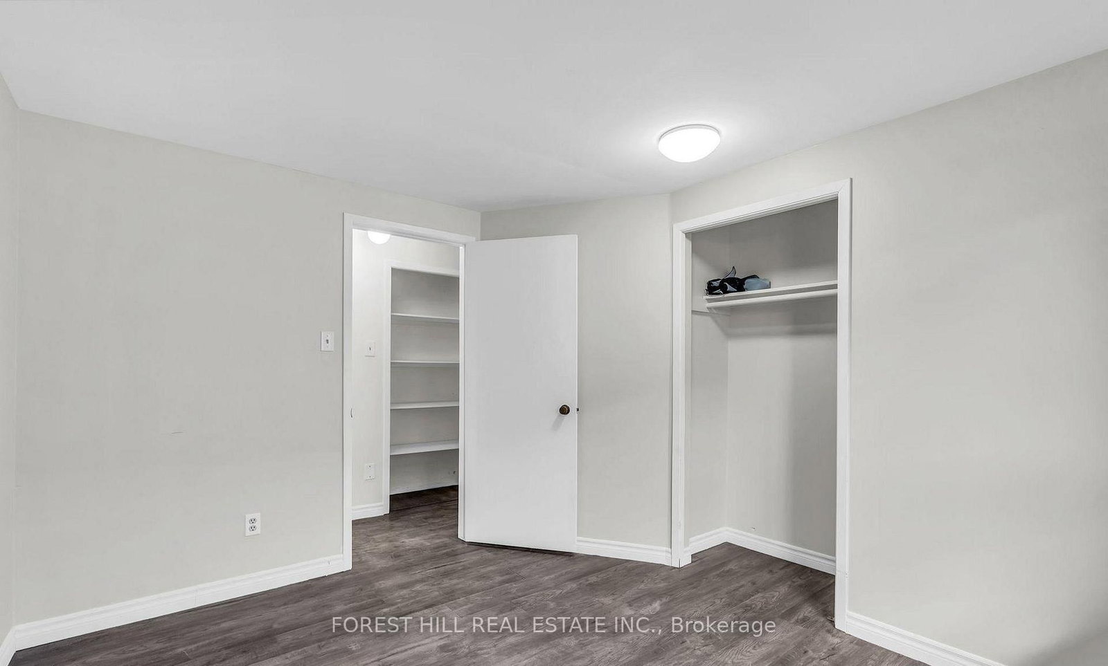 Room 1 - 115 Amberly Boulevard, Hamilton 4