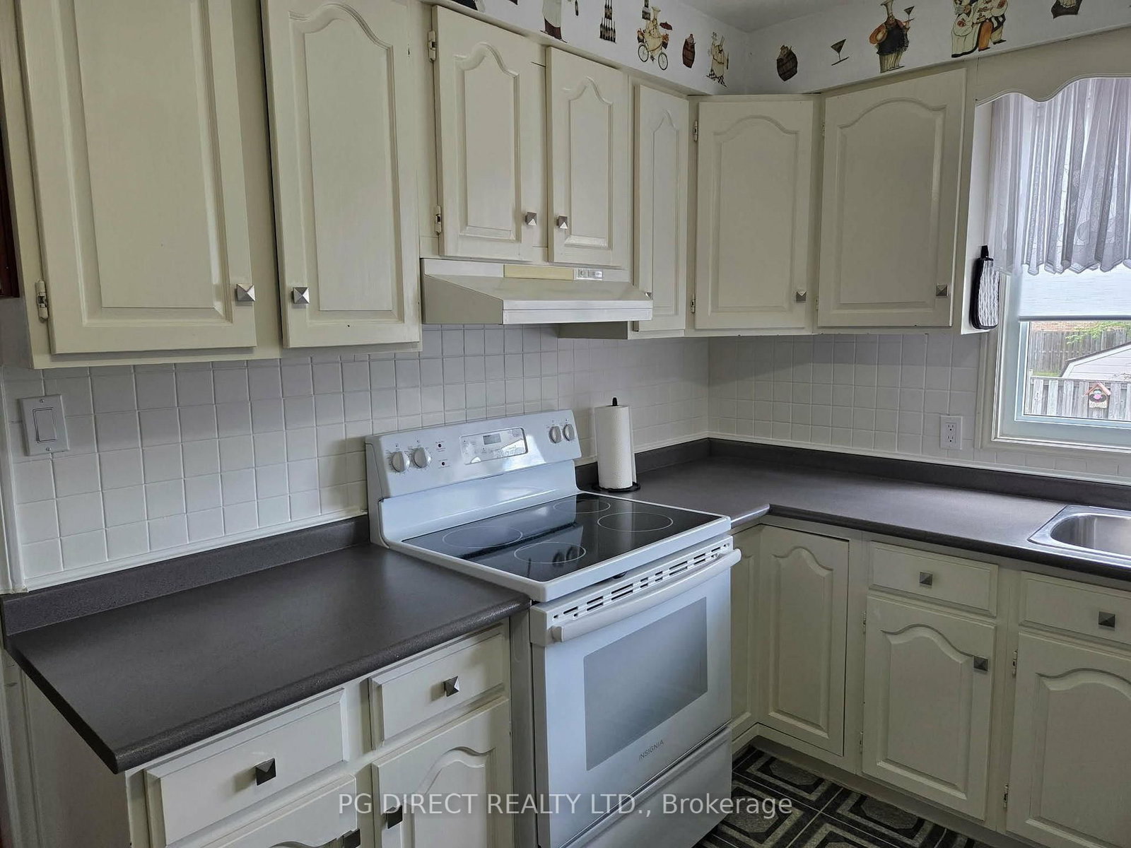 42 Eglee Avenue • North Bay, ON photo 13