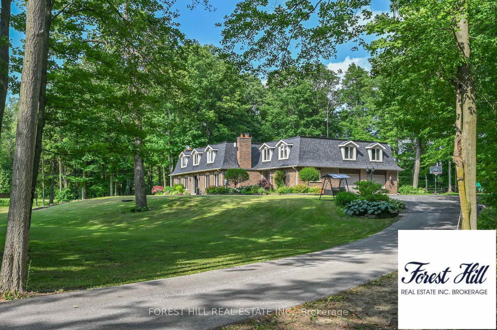 347094 Mono Centre Road • Mono, ON photo 2