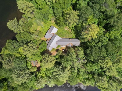 11165 Kushog-North • Algonquin Highlands, ON photo 2