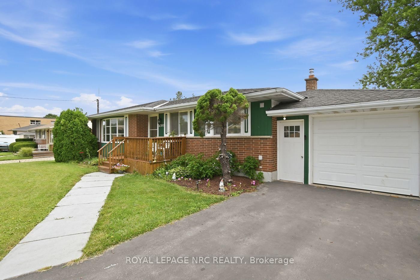 4381 Jackson Street • Lincoln, ON photo 2