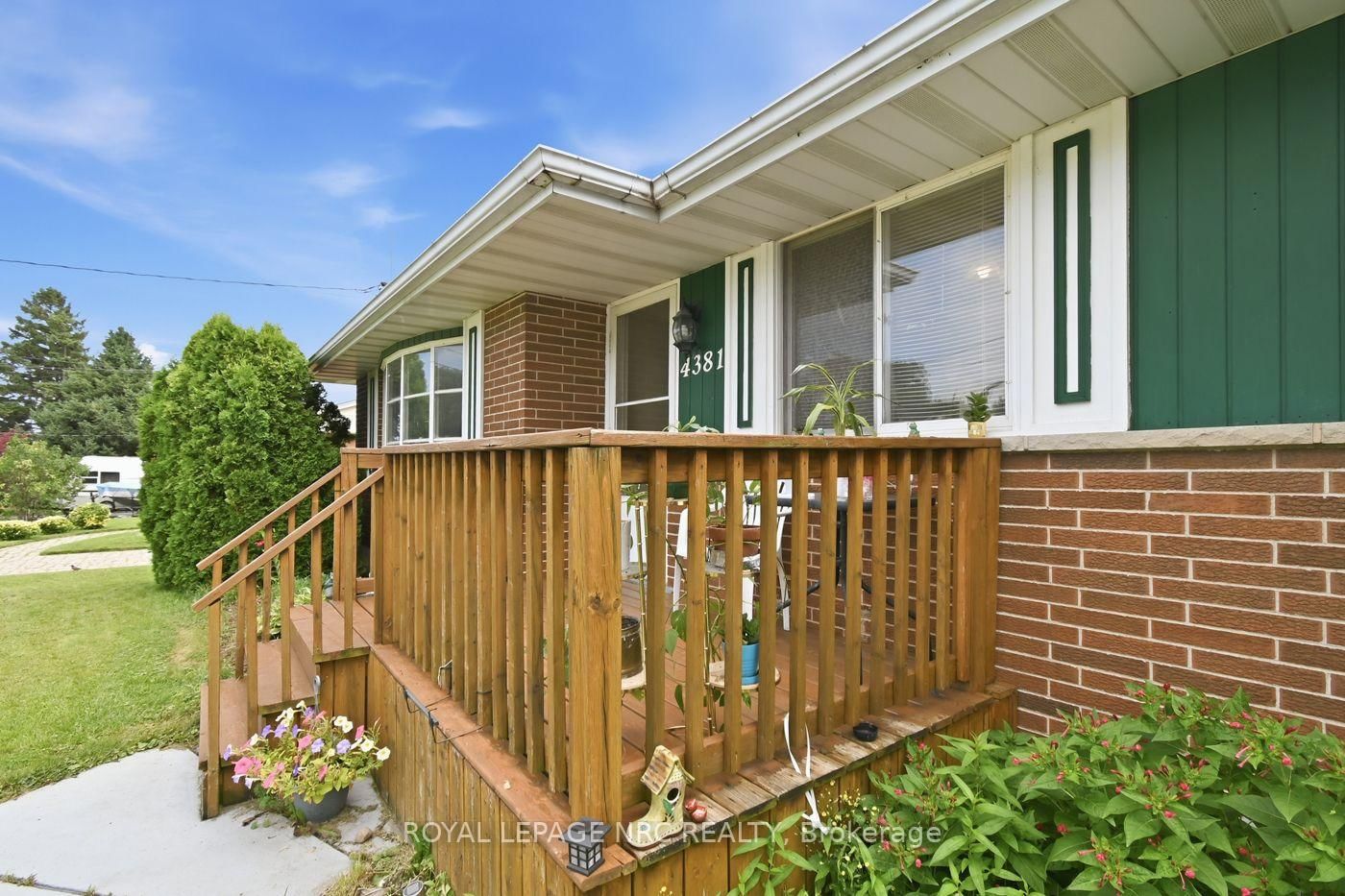 4381 Jackson Street • Lincoln, ON photo 3