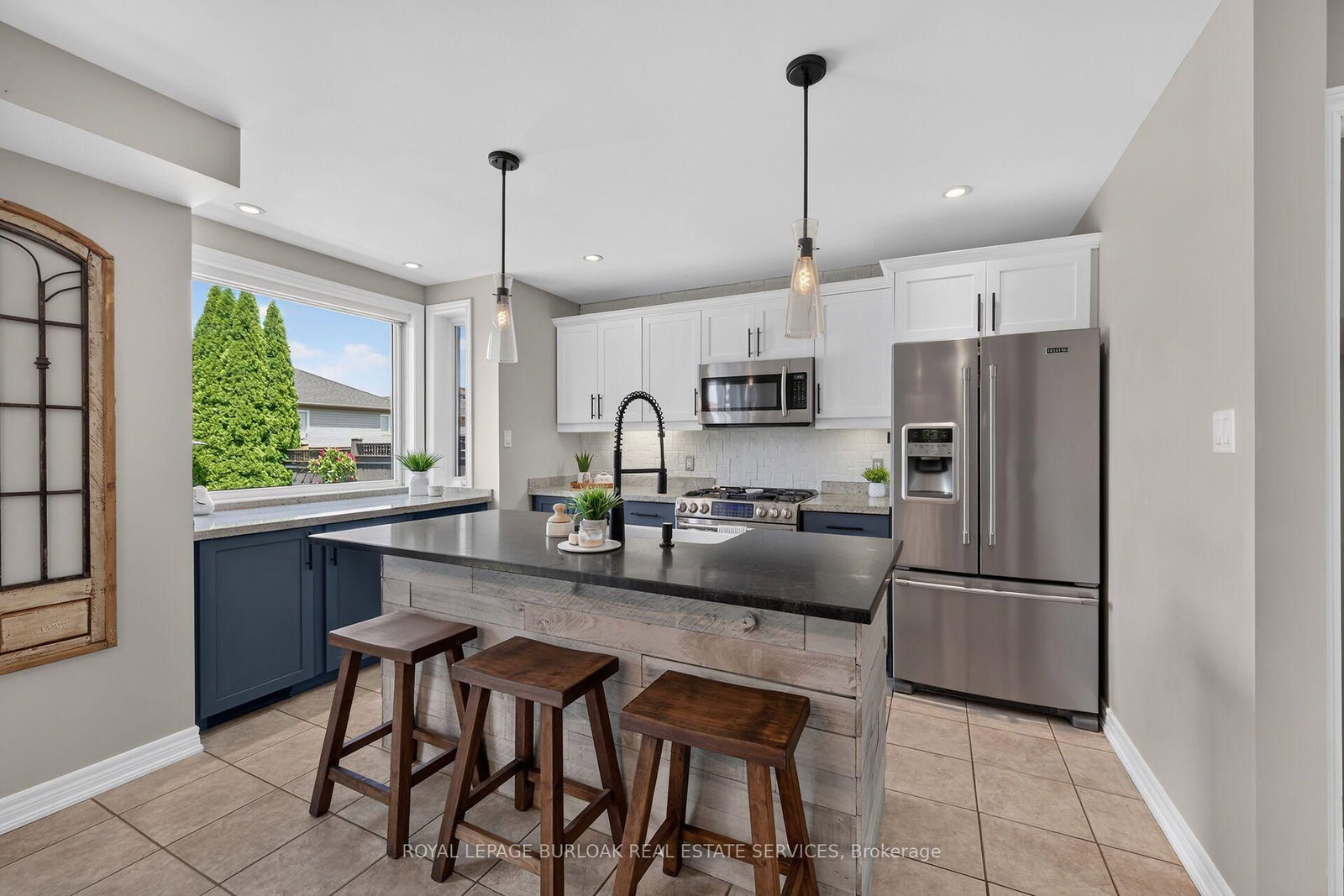 23 Morgante Court • Hamilton, ON photo 9