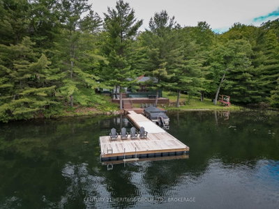 1452 Leggat Lake Road — photo 2