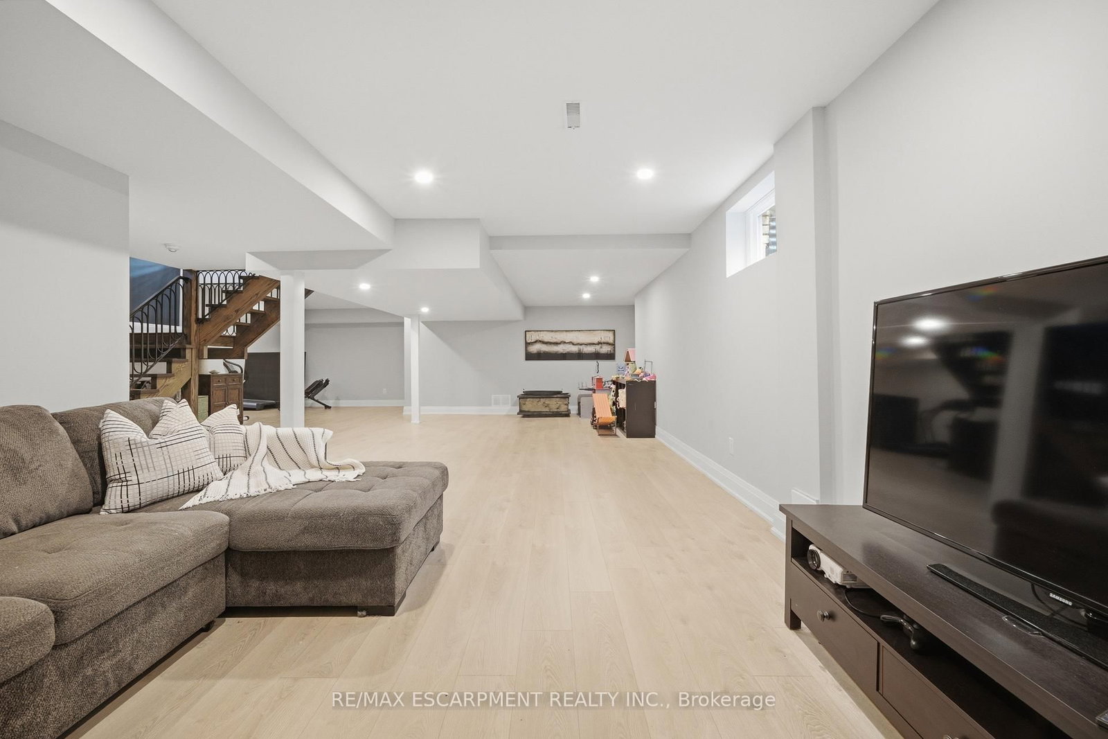 81 Flanders Drive • Hamilton, ON photo 35