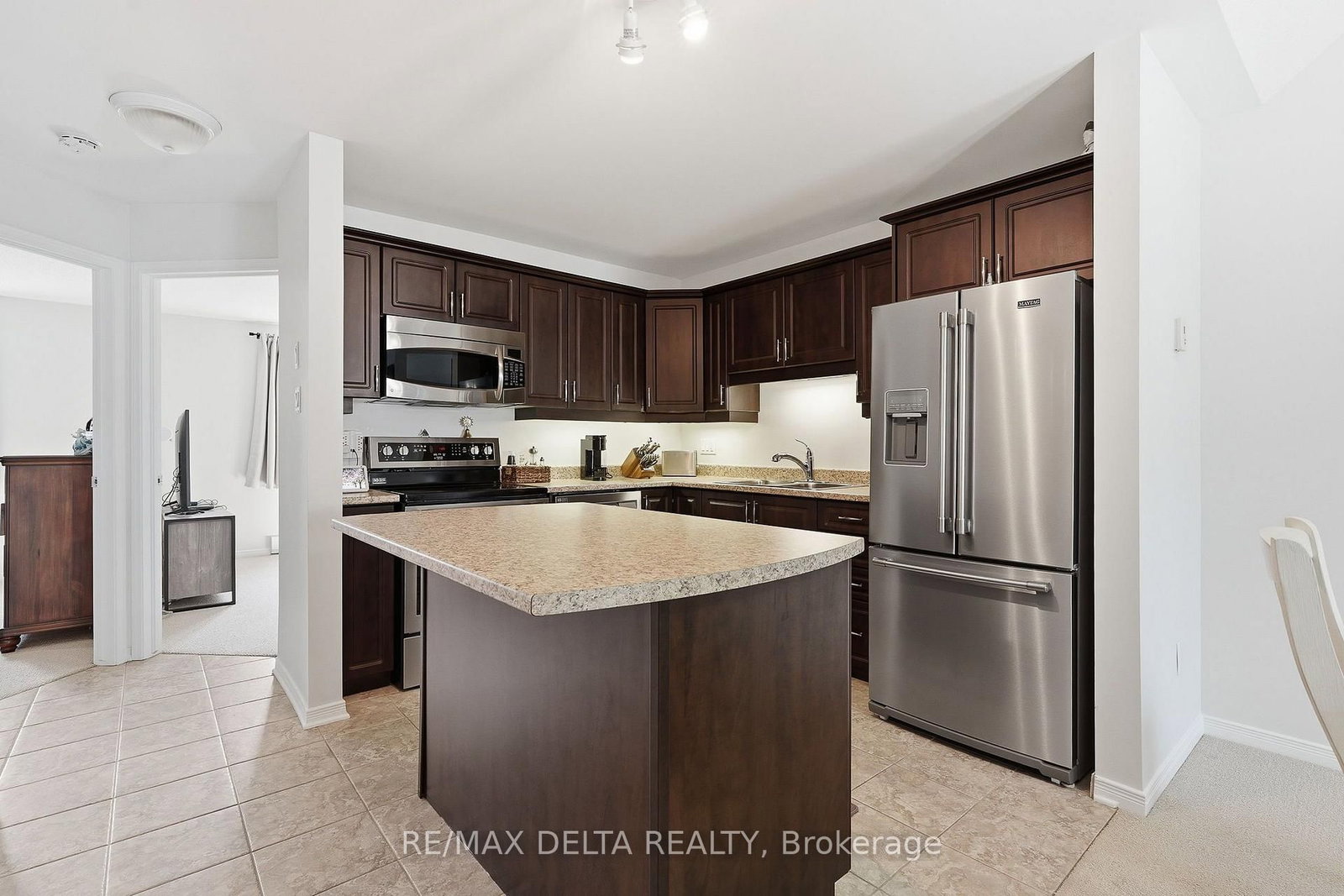 204 Eliot Street • #603 • Clarence-Rockland, ON photo 11