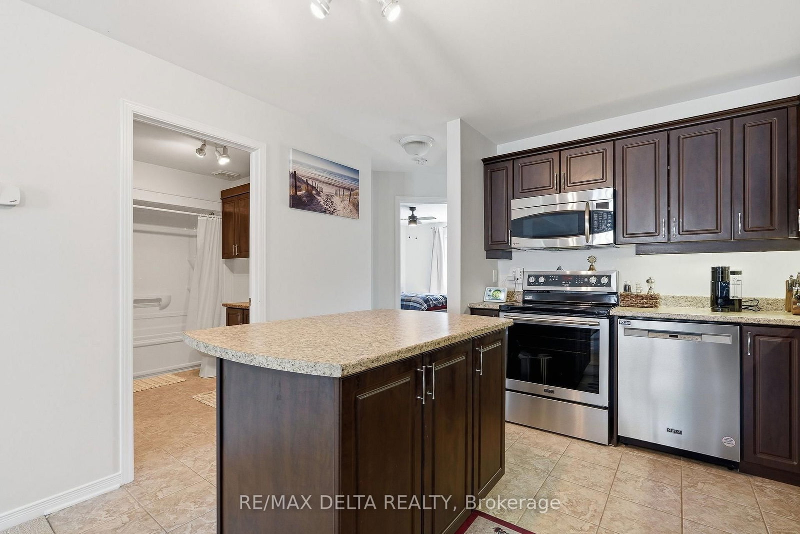 204 Eliot Street • #603 • Clarence-Rockland, ON photo 12