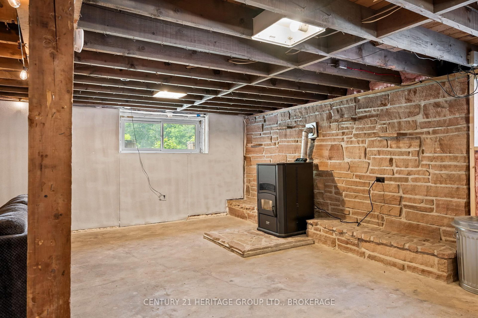 471 Lyndhurst Road • Leeds and the Thousand Islands, ON photo 26
