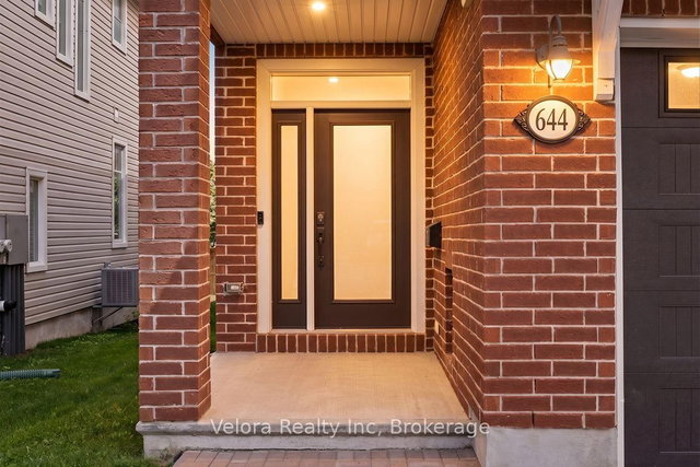 644 Vivera Place