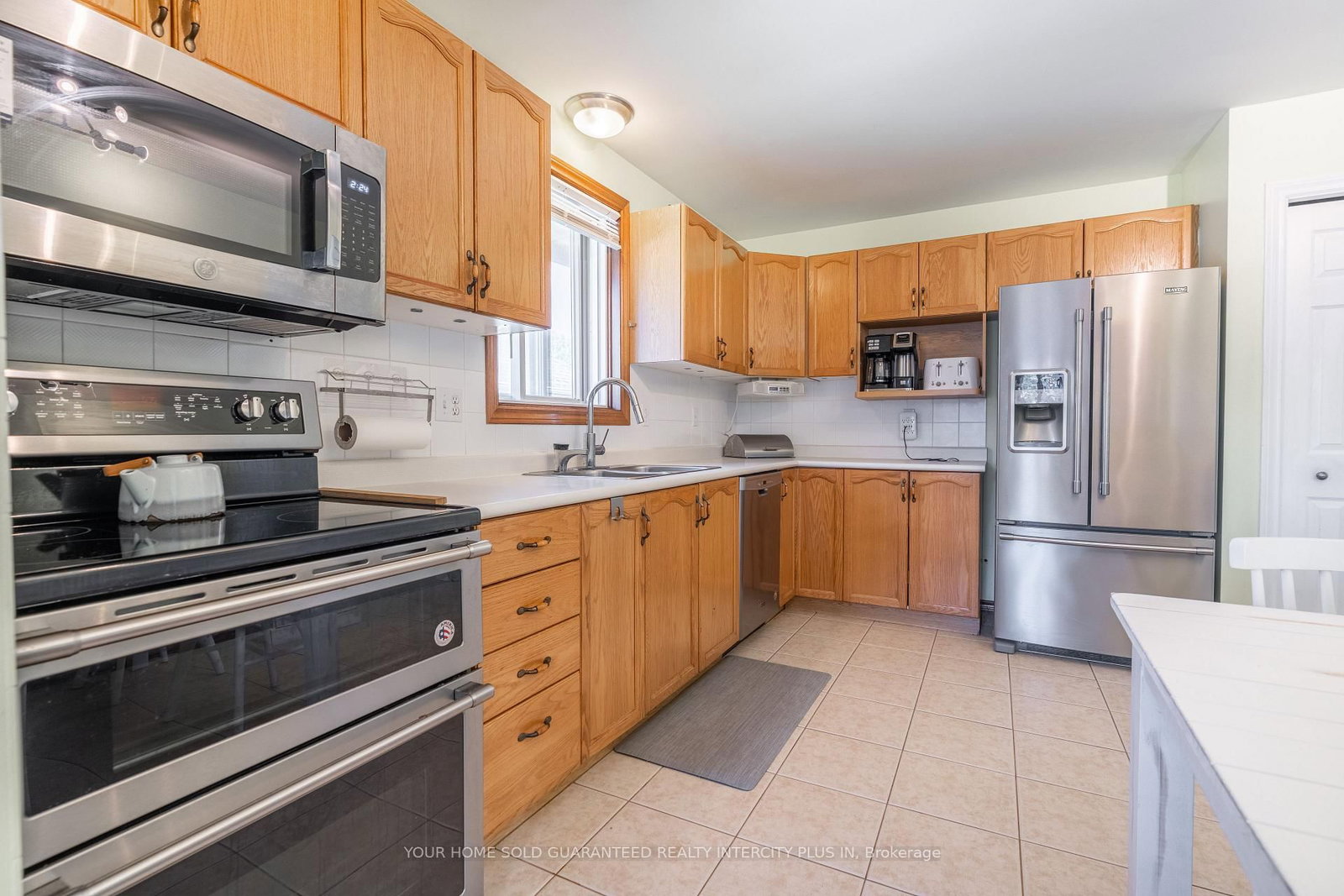 19 Windsor Drive • Brant, ON photo 6