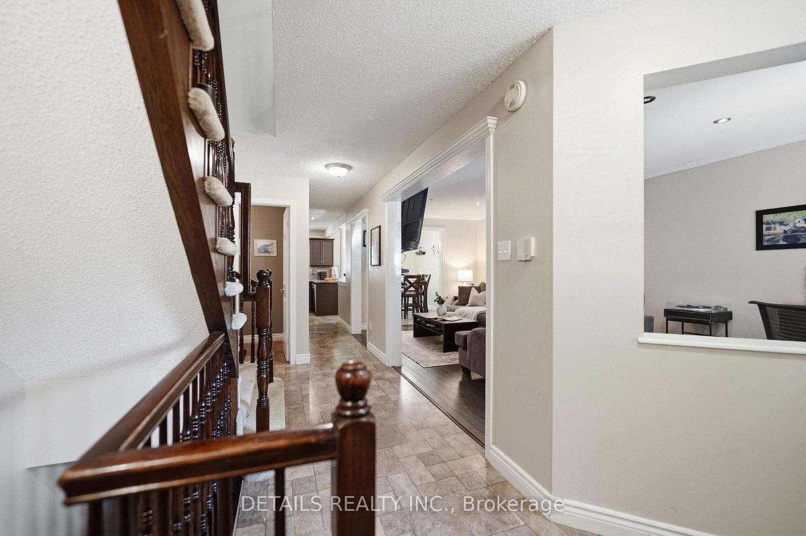 24 Southport Drive • Ottawa, ON photo 7