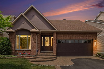 2110 Ricardo Street • Ottawa, ON photo 2