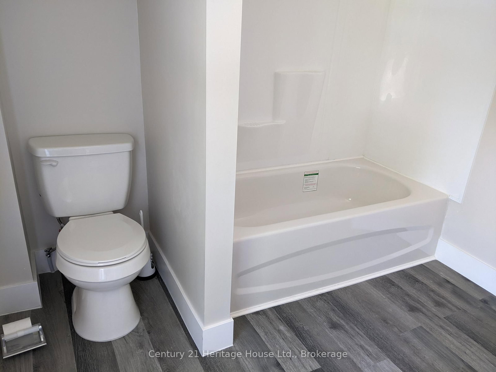 50 Goderich Street E • Huron East, ON photo 12
