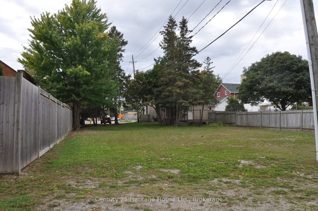 50 Goderich Street E