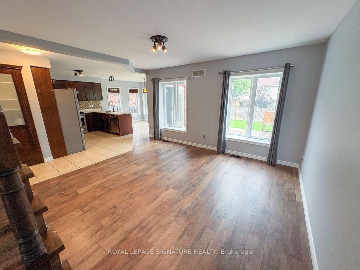 31 Ingram Drive • Guelph, ON photo 9