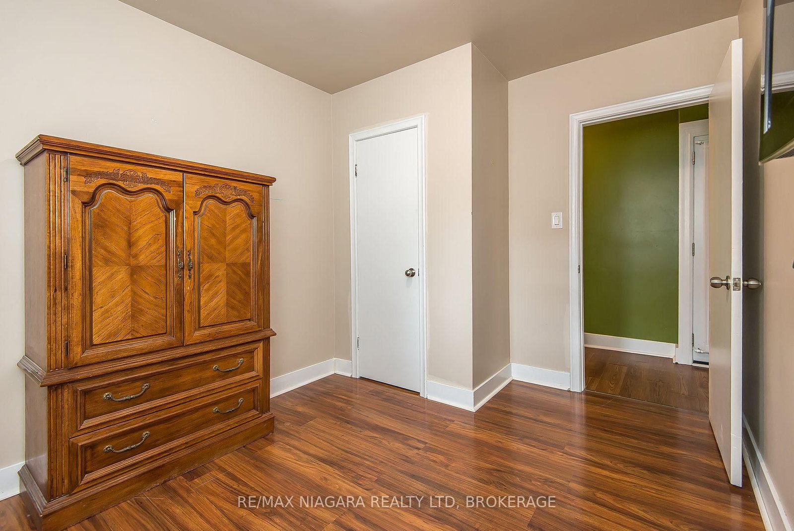 170 Hellems Avenue E • Welland, ON photo 23