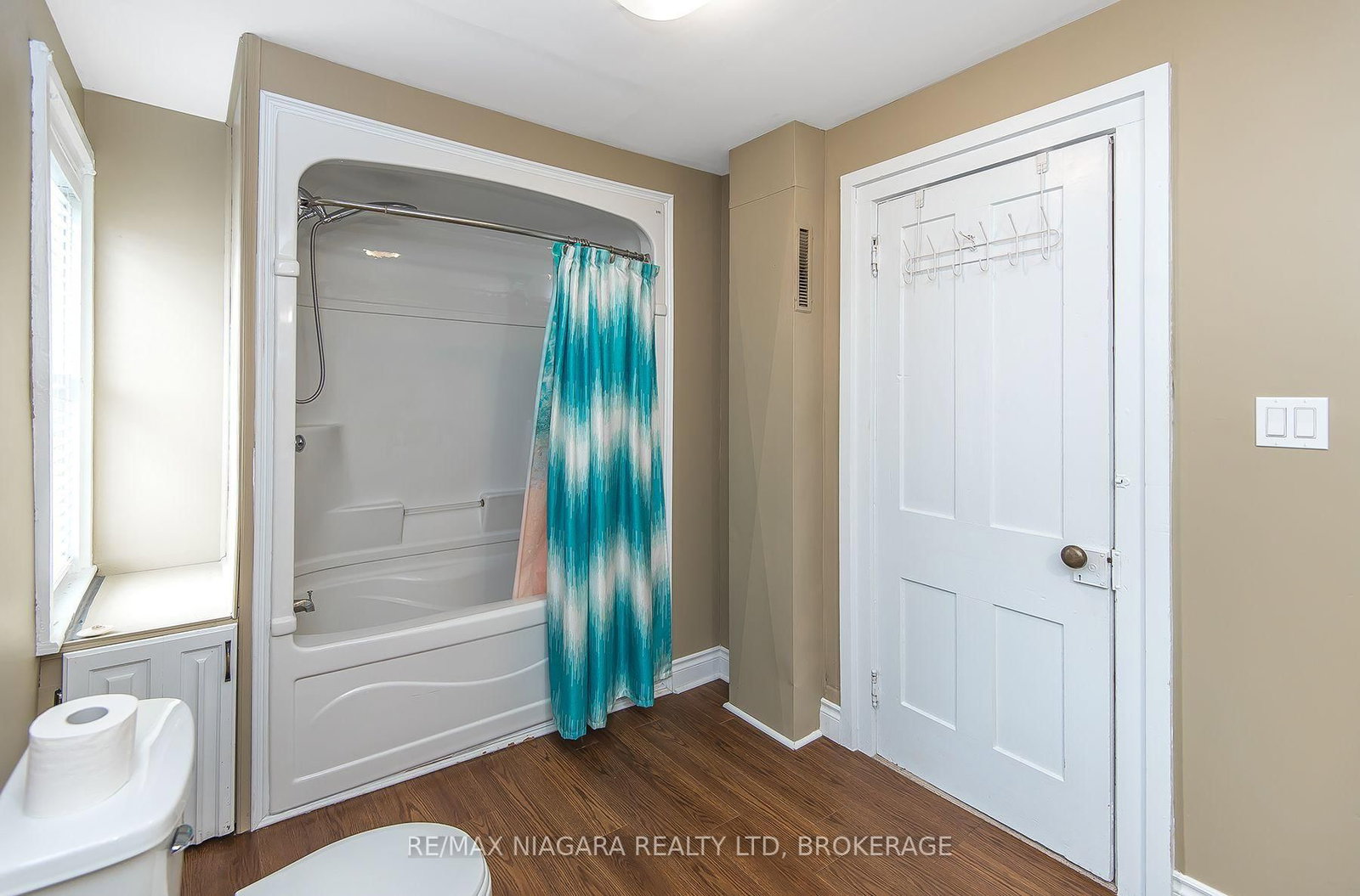 170 Hellems Avenue E • Welland, ON photo 27