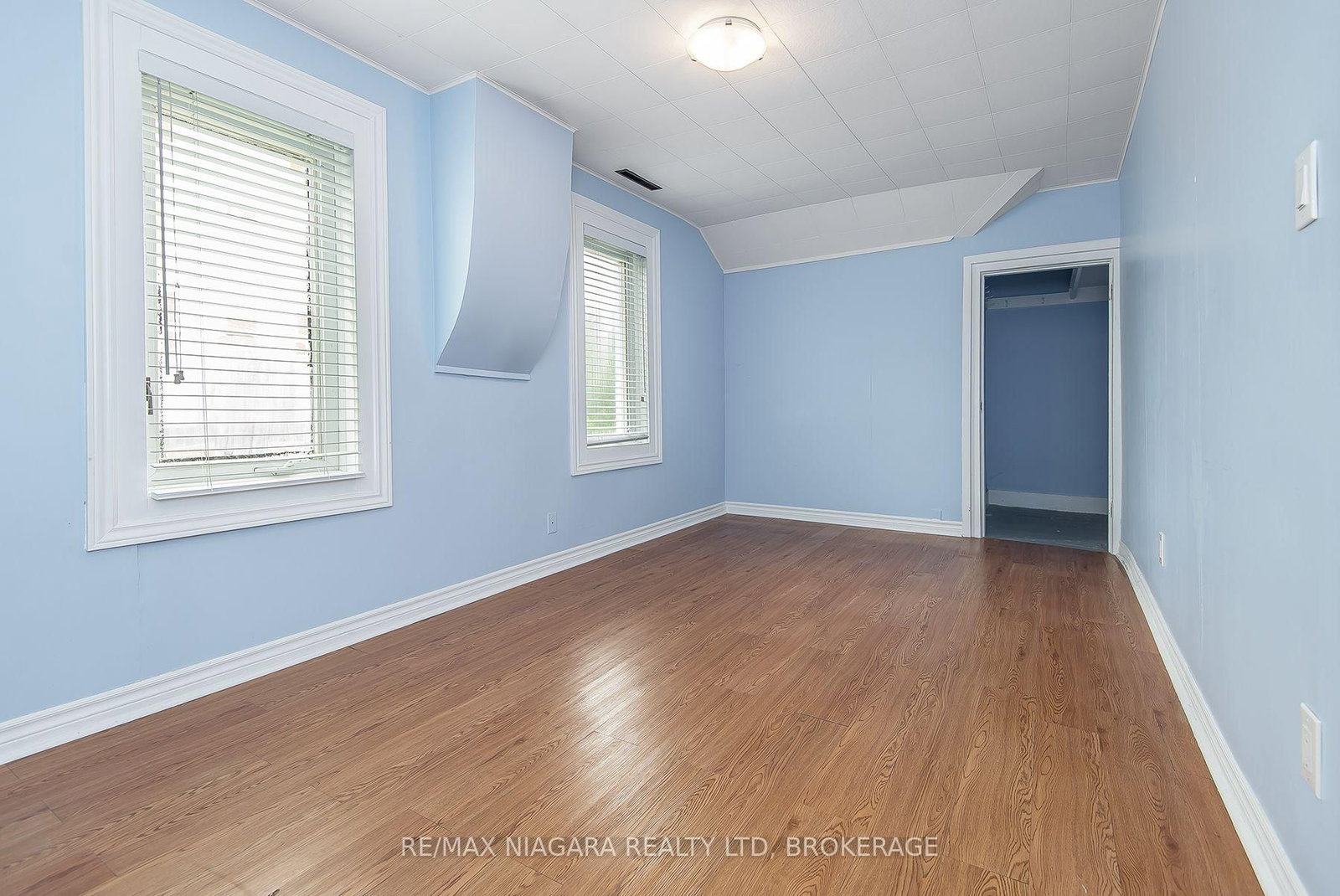 170 Hellems Avenue E • Welland, ON photo 28