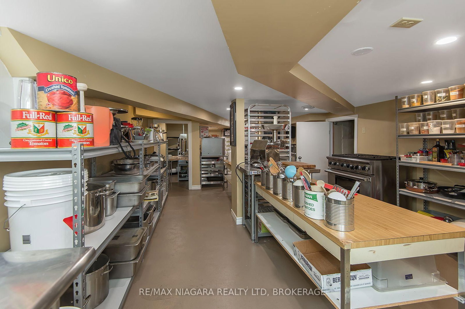 170 Hellems Avenue E • Welland, ON photo 30
