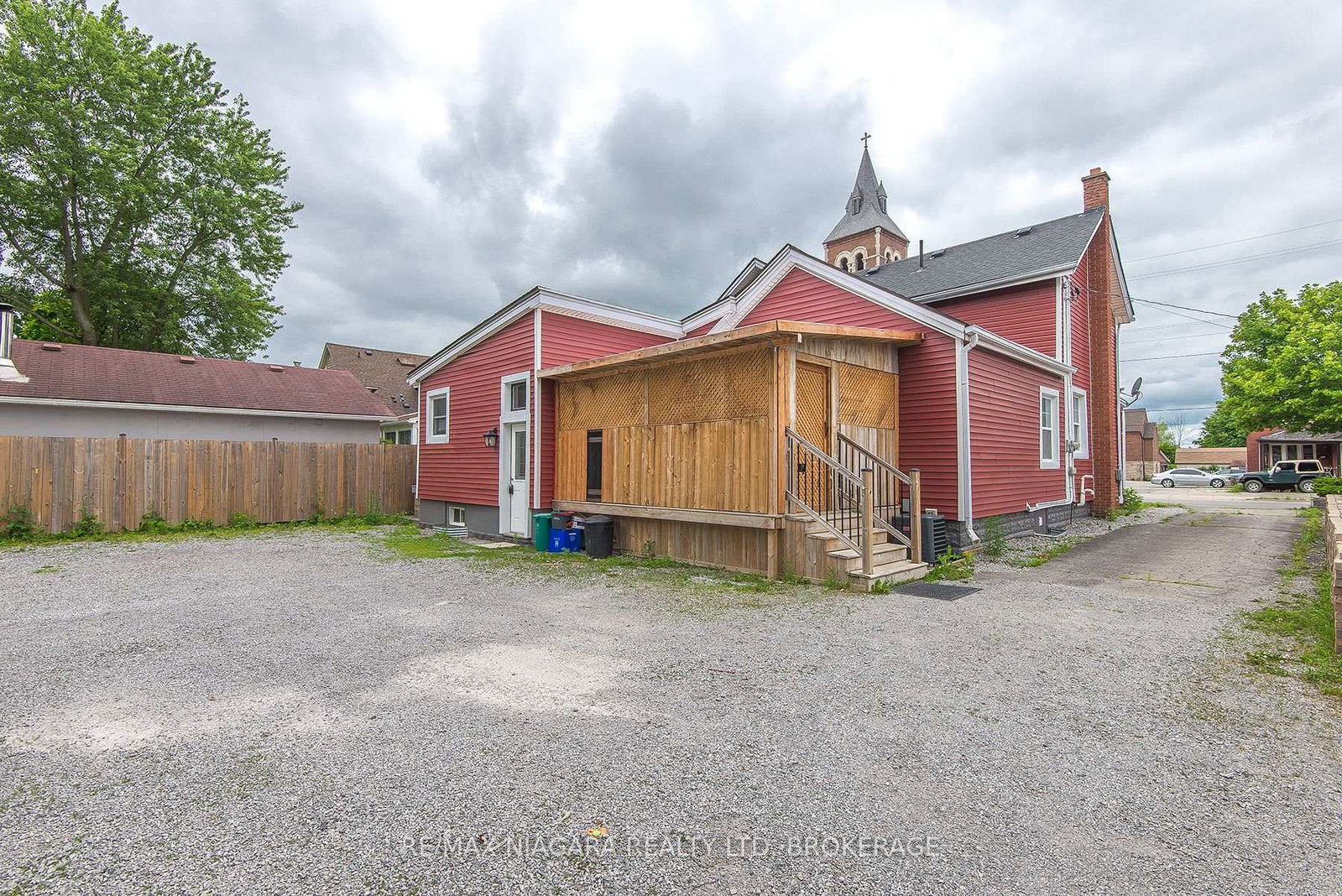 170 Hellems Avenue E • Welland, ON photo 39