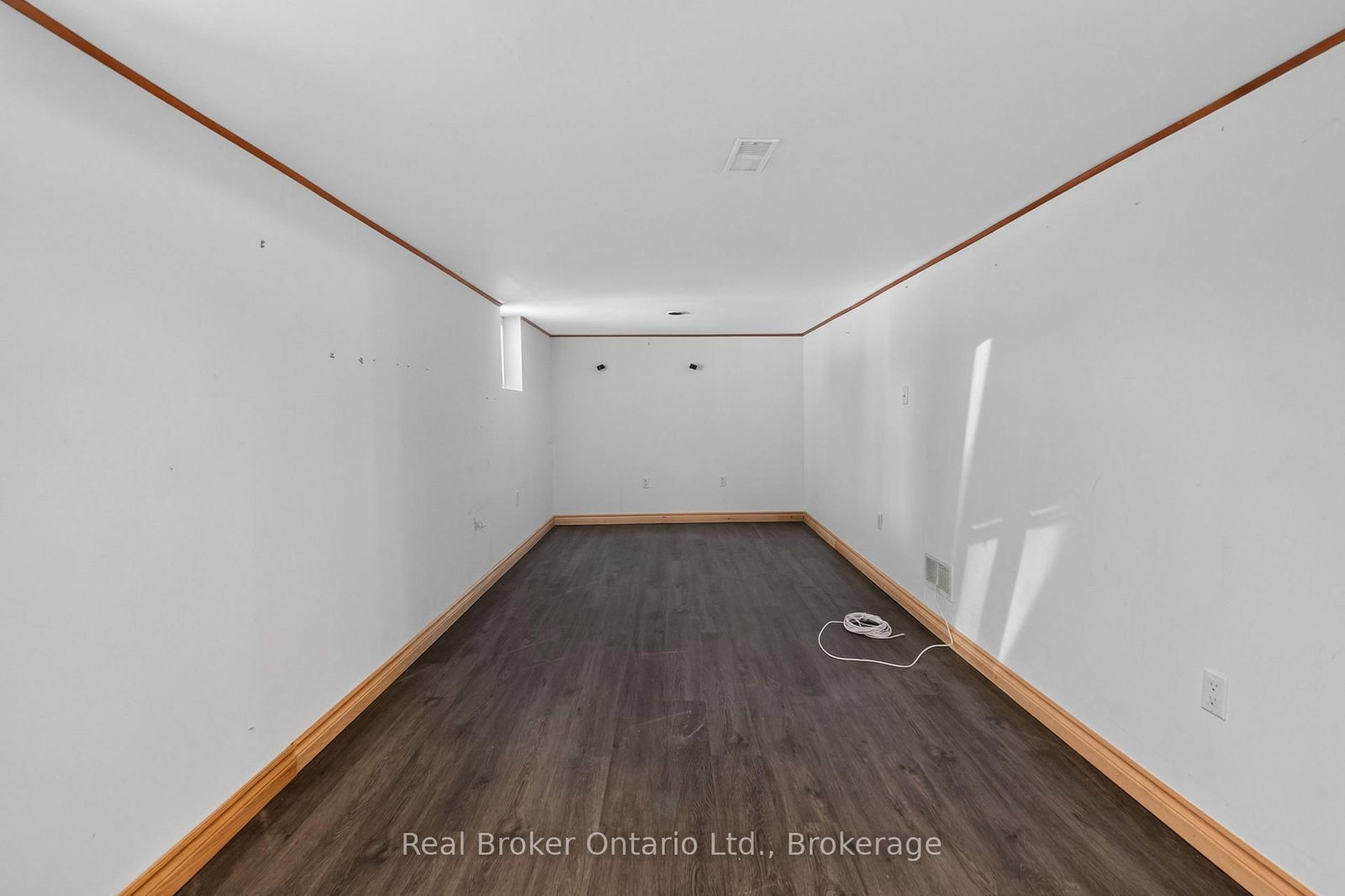 2 Herlan Avenue • Kitchener, ON photo 30
