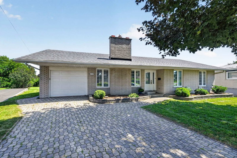 home for sale on 408 Bellevue Crescent