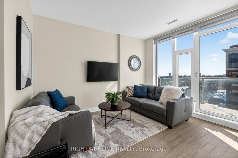 118 Holmwood Ave photo 4